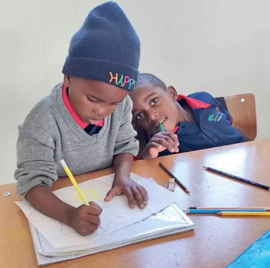 Bambini-a-scuola_HAPPYDU